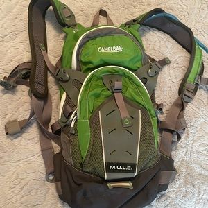 Camelbak M.U.L.E. Mule D2 Fit hiking backpack